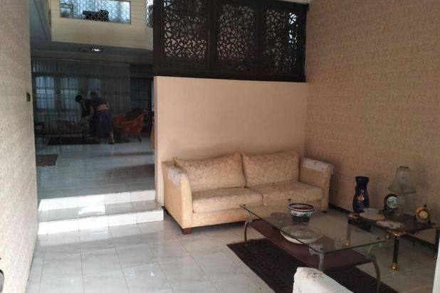 Rumah Margorejo Indah Surabaya, Row Jalan 6