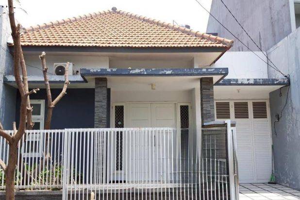 Rumah Kutisari Indah Barat Strategis, Pln Token 2200
