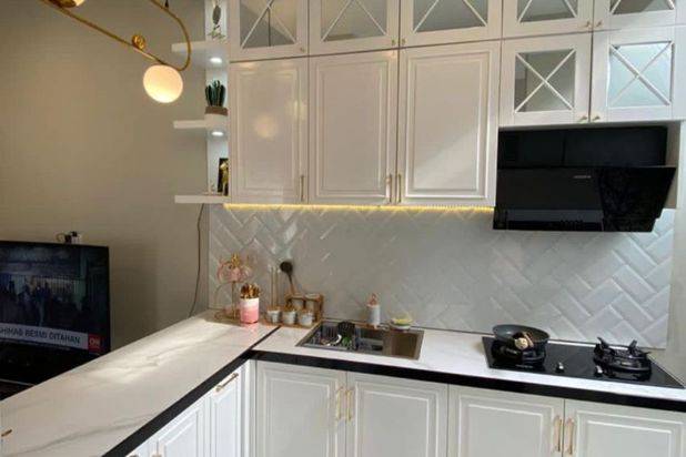Rumah cantik minimalis 2 lantai siap huni Gentan Purbayan Baki Sukoharjo(EL)