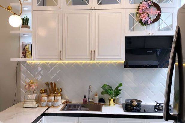 Rumah cantik minimalis 2 lantai siap huni Gentan Purbayan Baki Sukoharjo(EL)