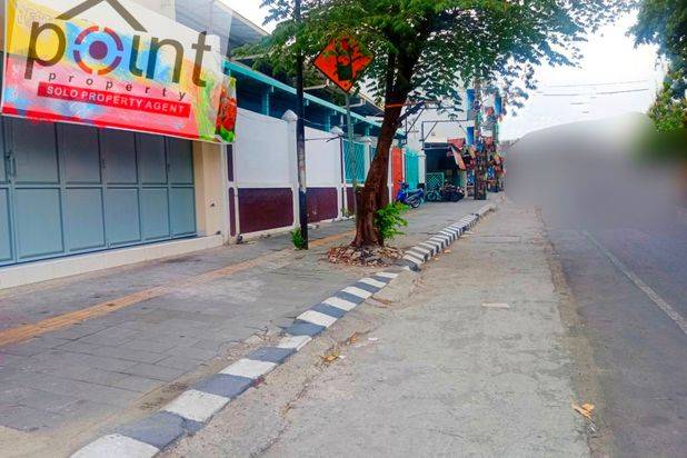 Ruko Bagus Strategis dekat Exit Tol KlodranBanyuanyar Banjarsari Surakarta(NN)