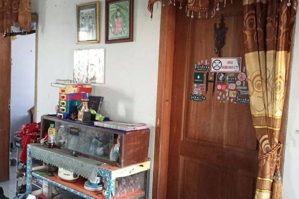 Rumah 2 lantai dan toko dilingkungan ramai di solo kota(YA)