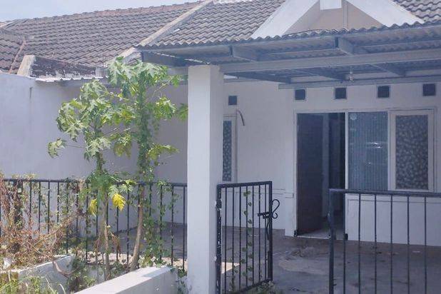 Rumah Second Lingkungan Perum Candi Sidoarjo(AS)