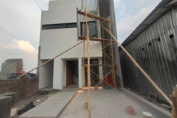 34 Unit Rumah Cluster Mewah Pesan Bangun Di Gumpang Kartasura(AT)