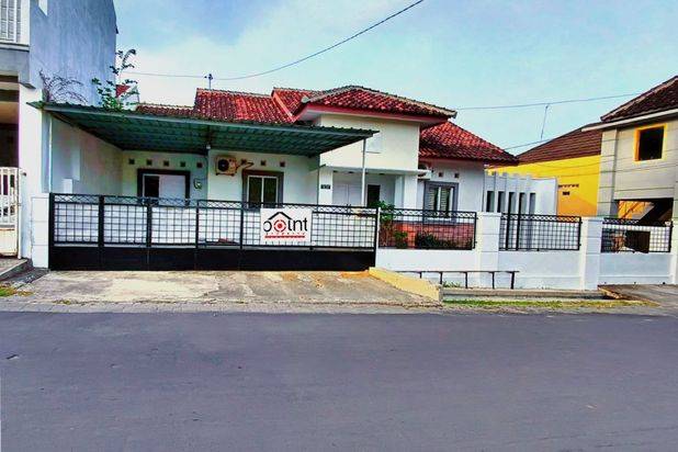 Rumah Bagus Strategis Siap Huni diWonorejo Gondangrejo Karanganyar(TN)