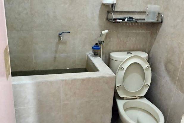 Rumah Ploso, 2 Lantai SHM, Ada Balkon Atas