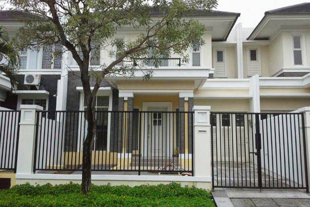 Rumah 2 lantai di Alam Galaxy, Lontar, Surabaya Barat.
