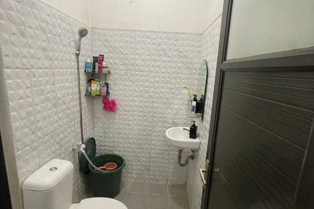 Rumah di gerbang Jatiasih, selangkah dari pintu Toll