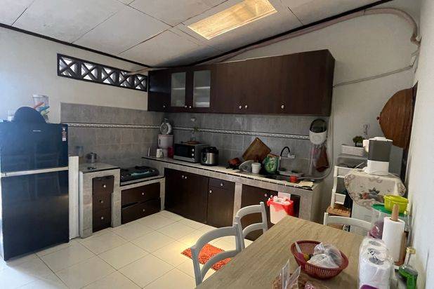 Rumah di gerbang Jatiasih, selangkah dari pintu Toll