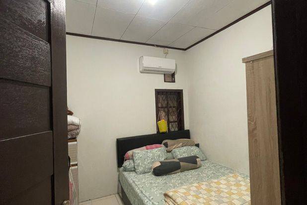 Rumah di gerbang Jatiasih, selangkah dari pintu Toll