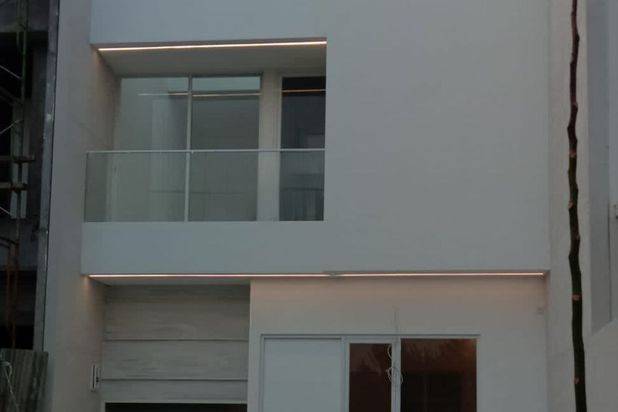 Rumah Taman Puspa Raya New Minimalis