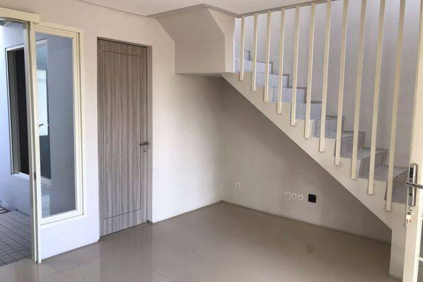 Rumah Grand Pakuwon , Strategis