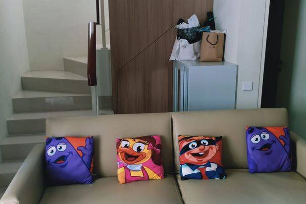 Dijual Rumah North West Hill Citraland Surabaya SPESIAL 3 K.Tidur plus SEMI Furnished, 4 AC Strategis dekat Sekolah Citra Berkat, SUPERINDO