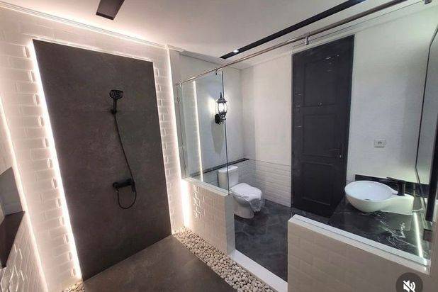 Dijual Rumah Kertajaya Indah Surabaya New Baru American Classic Modern Mewah - SHM strategis dekat Galaxy Mall
