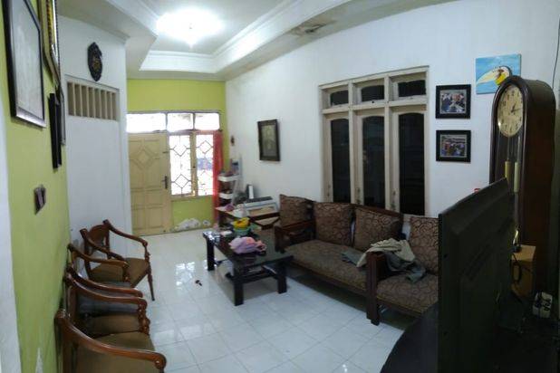 Dijual Rumah Jl. Petemon Sidomulyo - LUAS - MURAH 1 Milyaran - Strategis 5 Menit ke Tunjungan Plaza