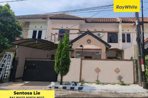 Rumah Babatan Pilang - Wiyung Surabaya STRATEGIS Jalan KEMBAR Dekat Pakuwon Mall, Vitorrio Citraland, akses Tol Gunung Sari