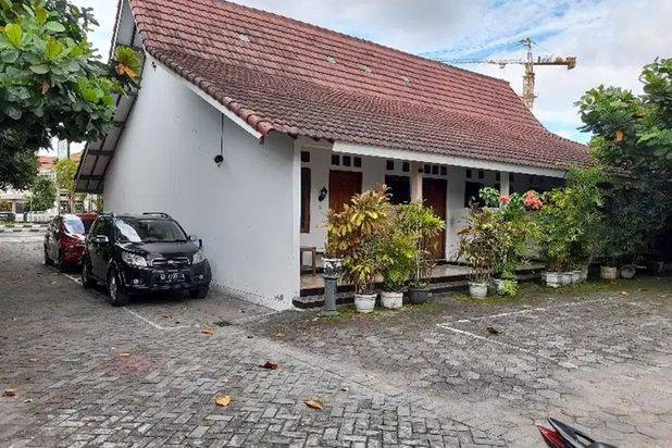 Jual Hotel di Sleman di Jalan Raya Ringroad Utara Area Komersil