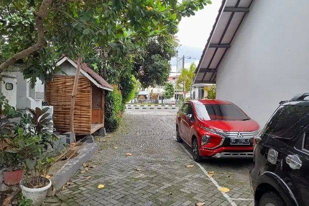 Jual Hotel di Sleman di Jalan Raya Ringroad Utara Area Komersil