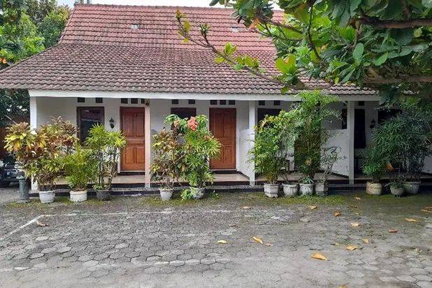 Jual Hotel di Sleman di Jalan Raya Ringroad Utara Area Komersil
