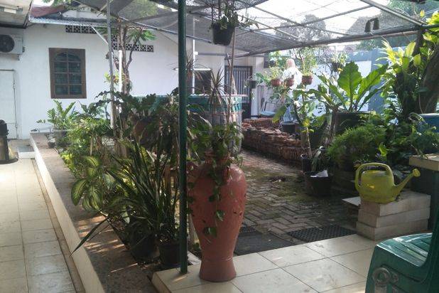 Rumah Luas, Asri Dan Nyaman di Waringin Permai, Jatiwaringin, Jakarta Timur