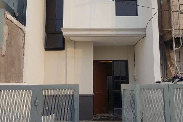 Rumah Baru Gresss Minimalis 2 Lantai, Siap Huni Di Medokan Sawah