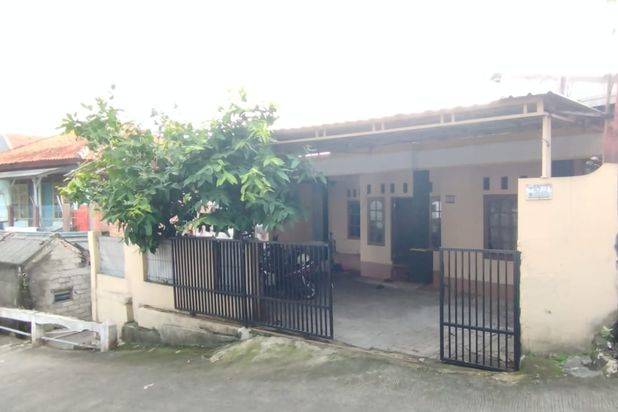 Jual Rumah Siap Huni Akses Masuk Mobil Dekat Mabes Kopassus Cijantung