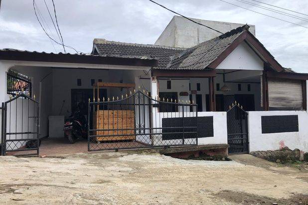 Rumah Asri Dekat Stasiun Bojonggede Legalitas Aman