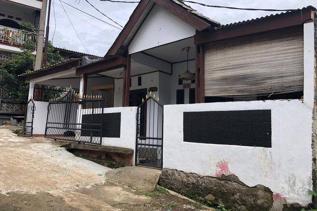 Rumah Asri Dekat Stasiun Bojonggede Legalitas Aman
