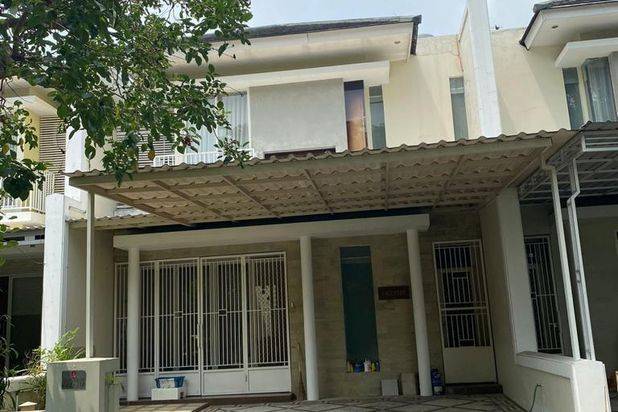 Royal Resident Cluster Blenheim blok C2 no 110 surabaya barat