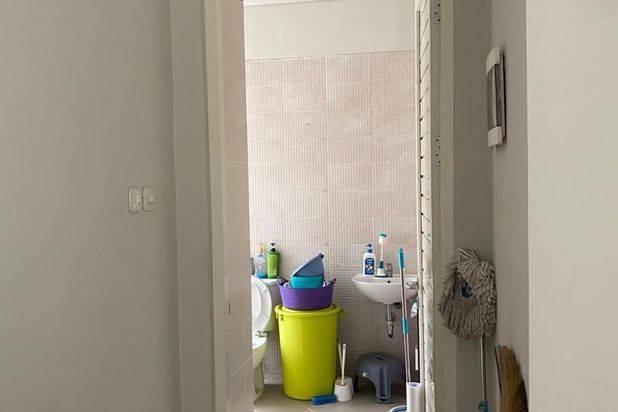Royal Resident Cluster Blenheim blok C2 no 110 surabaya barat