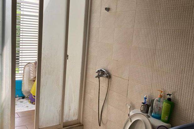 Royal Resident Cluster Blenheim blok C2 no 110 surabaya barat