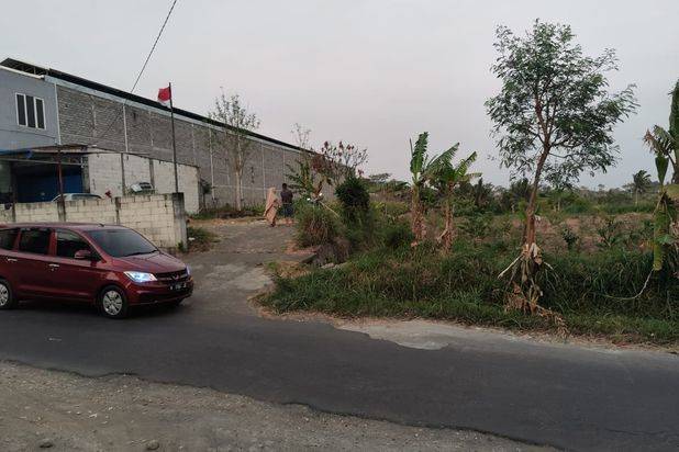 Tanah Luas dan Murah Lokasi Strategis Potensial Untuk Bisnis
