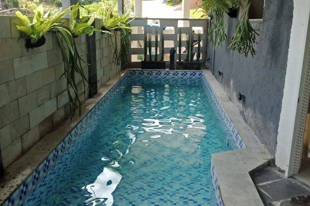 Rumah Luas dan Bagus Plus Kolam Renang Lokasi di Pusat Kota Batu