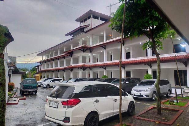 Hotel Strategis Bagus dan Luas Lokasi di Pusat Kota Batu