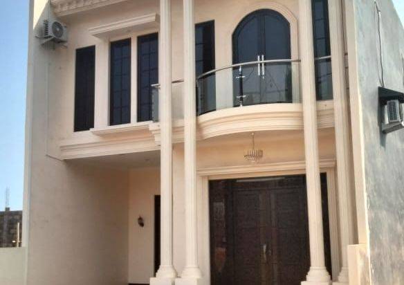 Rumah Bagus dan Luas Design Modern Lokasi di Kepanjen Malang