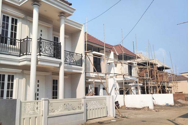 Rumah Bagus dan Luas Design Modern Lokasi di Kepanjen Malang
