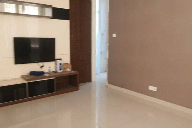 Rumah Malibu Beach, Pakuwon City Minimalis, Strategis, Akses Pembantu Sendiri