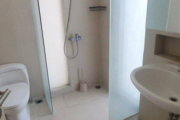 Rumah Malibu Beach, Pakuwon City Minimalis, Strategis, Akses Pembantu Sendiri