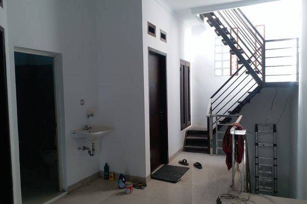 Rumah minimalis bangunan kokoh 2 lantai Cluster Antapani Kota Bandung