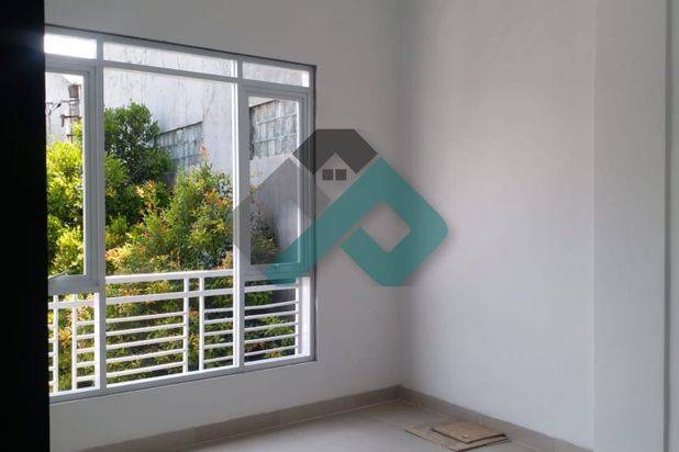 Rumah minimalis bangunan kokoh 2 lantai Cluster Antapani Kota Bandung