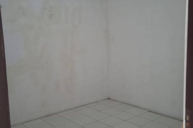 Rumah dijual cepat super strategis selangkah ke Griya Antapani Bandung