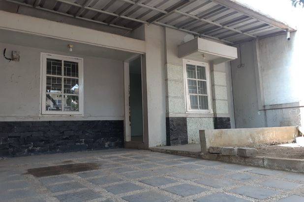 Dijual rumah 1 lantai di Komplek Bumi Adipura Gedebage super strategis