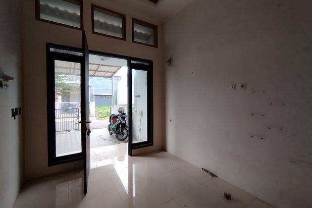 Rumah dijual lingkungan nyaman di Cluster Cempaka Bumi Adipura Bandung