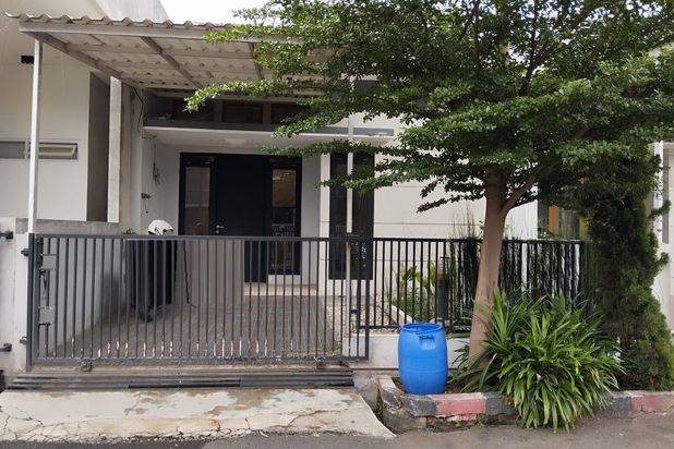 Rumah dijual lingkungan nyaman di Cluster Cempaka Bumi Adipura Bandung
