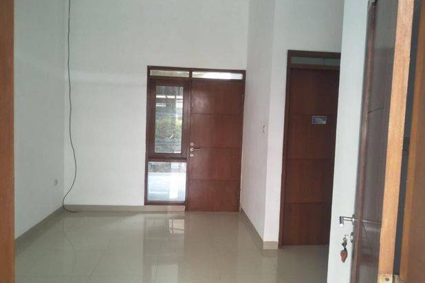 Dijual rumah minimalis di Komplek Derwati Mas Estate Ciwastra Buahbatu