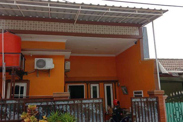 Rumah Bagus Semi Furnished SHM di Pondok Ungu Permai h1059
