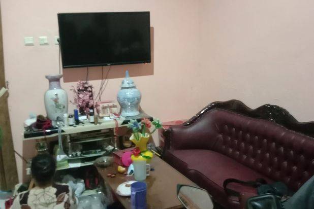 Rumah Bagus Semi Furnished SHM di Pondok Ungu Permai h1059