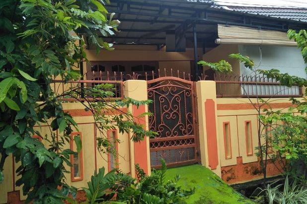Dikontrakin rumah lega di Taman harapan baru (j0237)