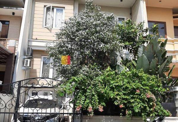RUMAH RAPI SIAP PAKAI DI MITRA GADING VILLA KELAPA GADING