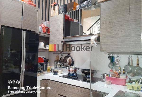 RUMAH RAPI SIAP PAKAI DI MITRA GADING VILLA KELAPA GADING